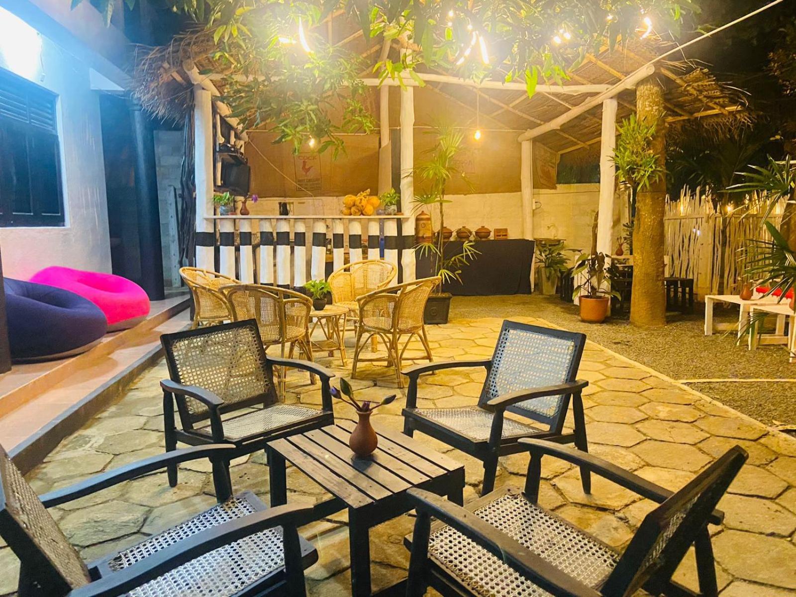 Hiricurry Hostel & Restaurant Dikwella Kültér fotó